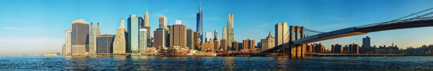 Wall Mural - New York City cityscape with Brooklyn bridge