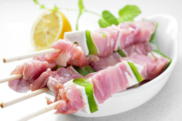 Wall Mural - raw chicken and vegetables skewers