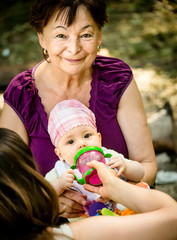 Wall Mural - Happy retirement - care for grandchild