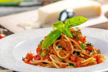 Wall Mural - Whole Wheat Spaghetti with Tomato Sauce