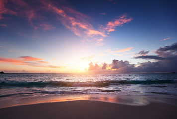 Canvas Print - Sunset on Seychelles beach