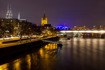 Canvas Print - cologne city at night