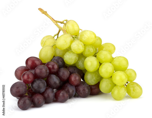 Fotografia, Obraz Red and green grape bunch isolated on white background