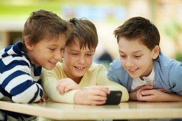 Sticker - Children with smartphone