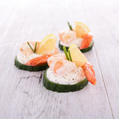 Canvas Print - appetizer, cucumber with shrimp