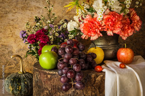 Fototapeta na wymiar Still life with Fruits.