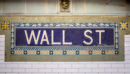 Wall street subway sign tile pattern