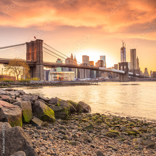 Naklejka - mata magnetyczna na lodówkę Brooklyn Bridge at sunset