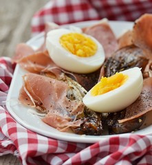 Canvas Print - red endive eggs and hamon warm salad