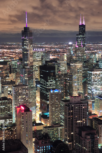 Obraz w ramie Chicago Urban aerial view at dusk