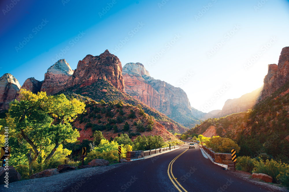 A stunning view of Zion Canyon - obrazy, fototapety, plakaty 