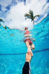 Canvas Print - Girl swimming in pool