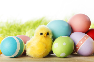  Easter eggs and chickens