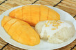 Ripe mango and sticky rice