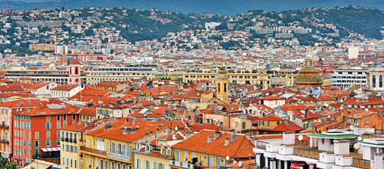 vue aérienne sur la ville de Nice