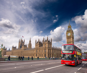 Canvas Print - London. Classic Red Double Decker Buses on Westminster Bridge