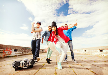 Canvas Print - group of teenagers dancing