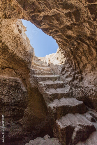 Obraz w ramie entrance into the cave