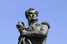 Statue De Pierre Cambronne - Nantes