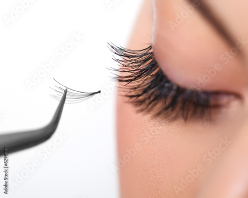 Fotografía Woman eye with beautiful makeup and long eyelashes. Mascara