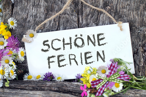 SCHÖNE FERIEN StockFoto Adobe Stock