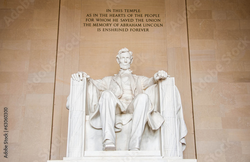 Juliste The statue of Abraham Lincoln inside Lincoln Memorial