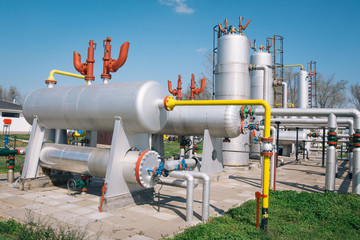 Oil and gas processing plant