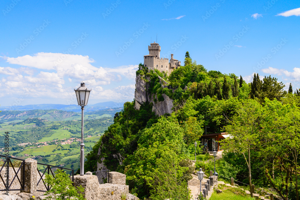 Obraz na płótnie Castello della Cesta, fortress in San Marino republic, Italy w salonie