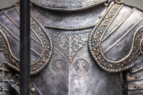 Fotografía Detail of a medieval knight armor with sword