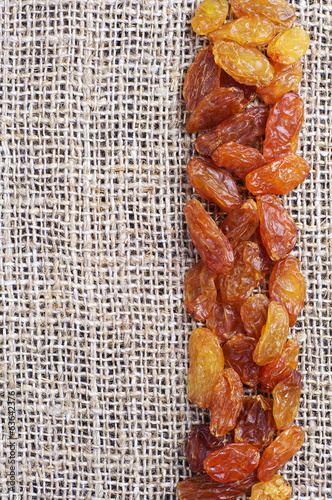 Naklejka - mata magnetyczna na lodówkę Background with raisins
