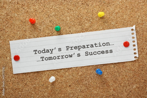 Fotografía Preparation Leads to Success concept on a notice board