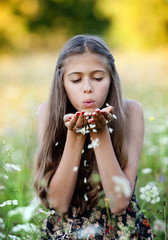 Outdoor portrait of teenage girl