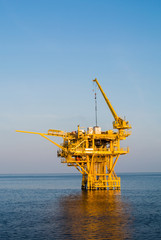 Wall Mural - oil platform on the sea