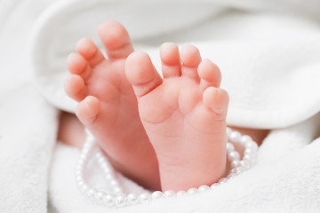 newborn baby feet