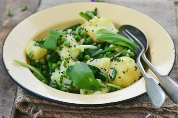 Wall Mural - potatoes ,ramson and green pea spring salad