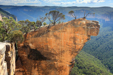 Hanging Rock Blue Mountains Australia