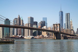 Fototapeta Nowy Jork - New York City Manhattan downtown skyline Brooklyn Bridge