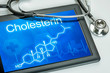 Tablet mit der chemischen Strukturformel von Cholesterin