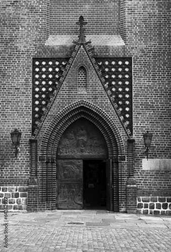 Dekoracja na wymiar  gotycki-portal-w-kosciele-katedralnym-w-szczecinie
