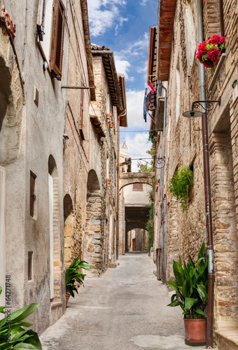Naklejka na drzwi antique Italian alley
