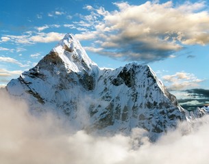 Wall Mural - Beautiful view of Ama Dablam