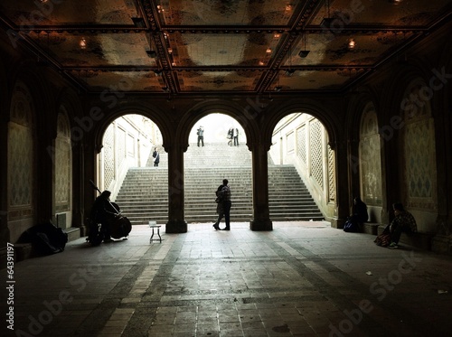 Fotografía Fiancee on the steps of Bethesda Terrace