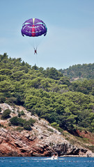 Wall Mural - parachuting at sea