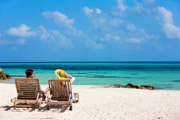 Sticker - Couple at tropical beach