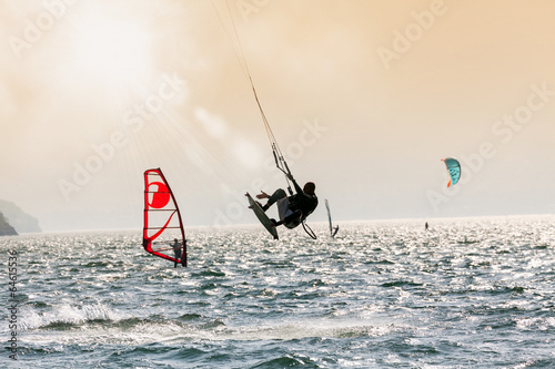 Fototapety Kitesurfing  latawiec-i-windsurfing