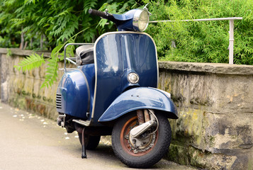 Vintage Vespa / Scooter