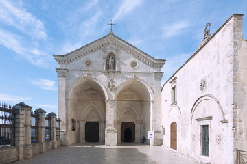Fototapete - Apulien, Gargano, Monte Sant' Angelo, Santuario di San Michele