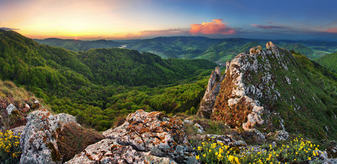 Poster - Slovakia mountain at spring - Vrsatec
