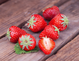 Poster - Ripe strawberry on a table