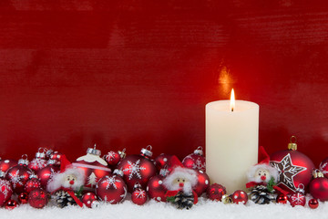 Holz Hintergrund Weihnachten in Rot und Weiß mit Kerze